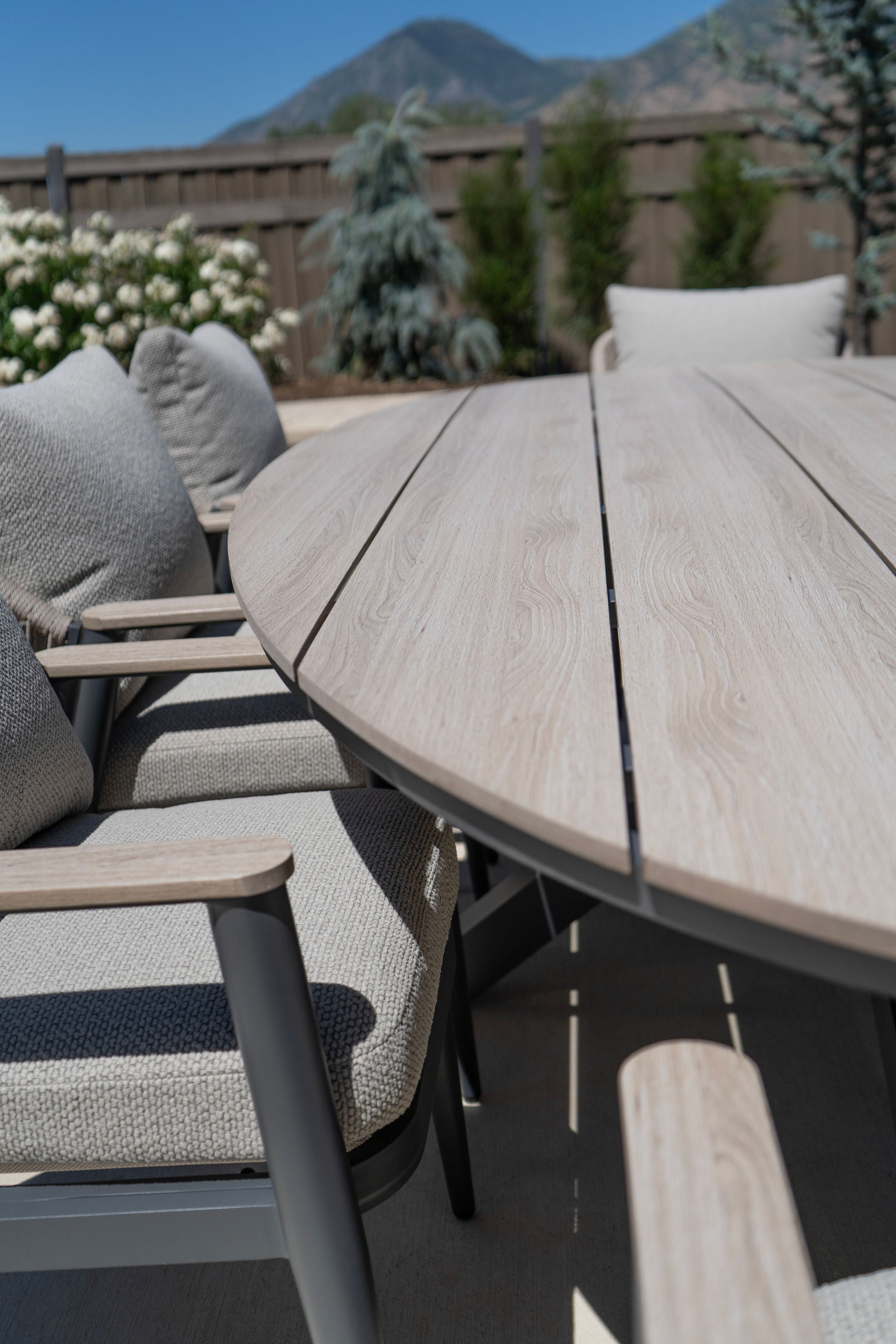Pine Valley 9-Piece Dining Set
