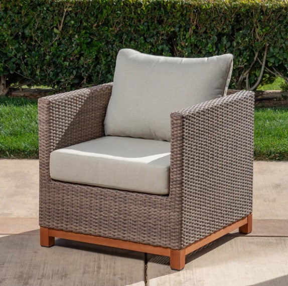 Savana 7 Piece Eucalyptus and Wicker Sectional